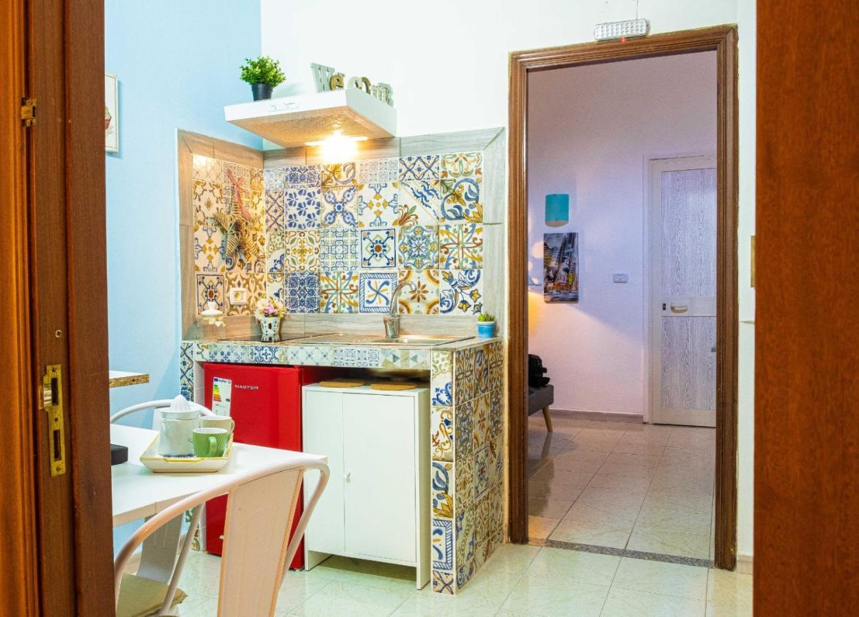 Little House Camilla Apartment Наполи Екстериор снимка