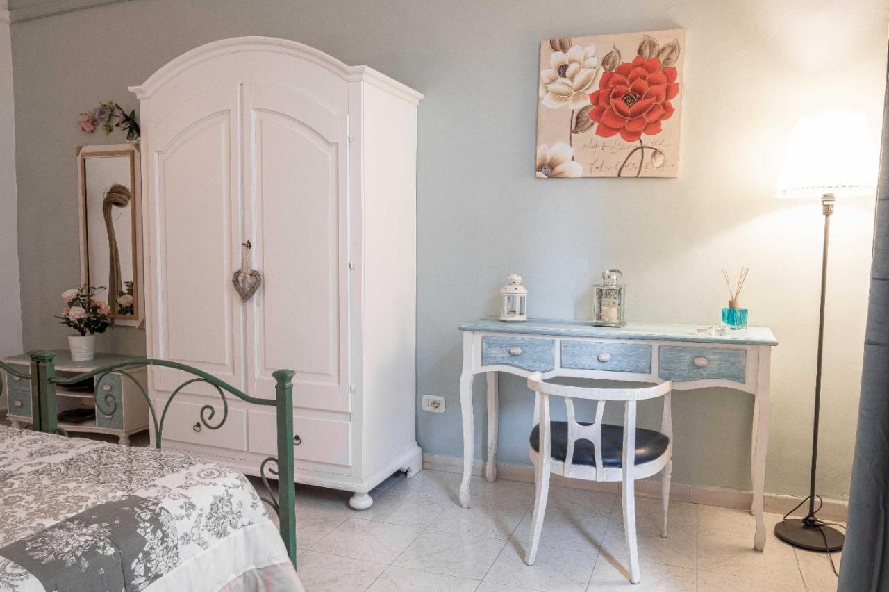 Little House Camilla Apartment Наполи Екстериор снимка