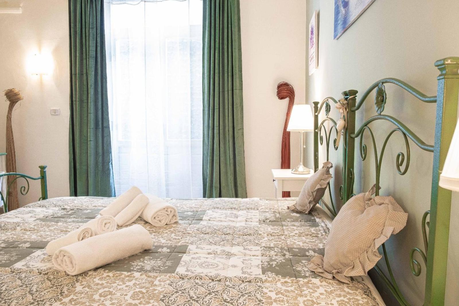 Little House Camilla Apartment Наполи Екстериор снимка
