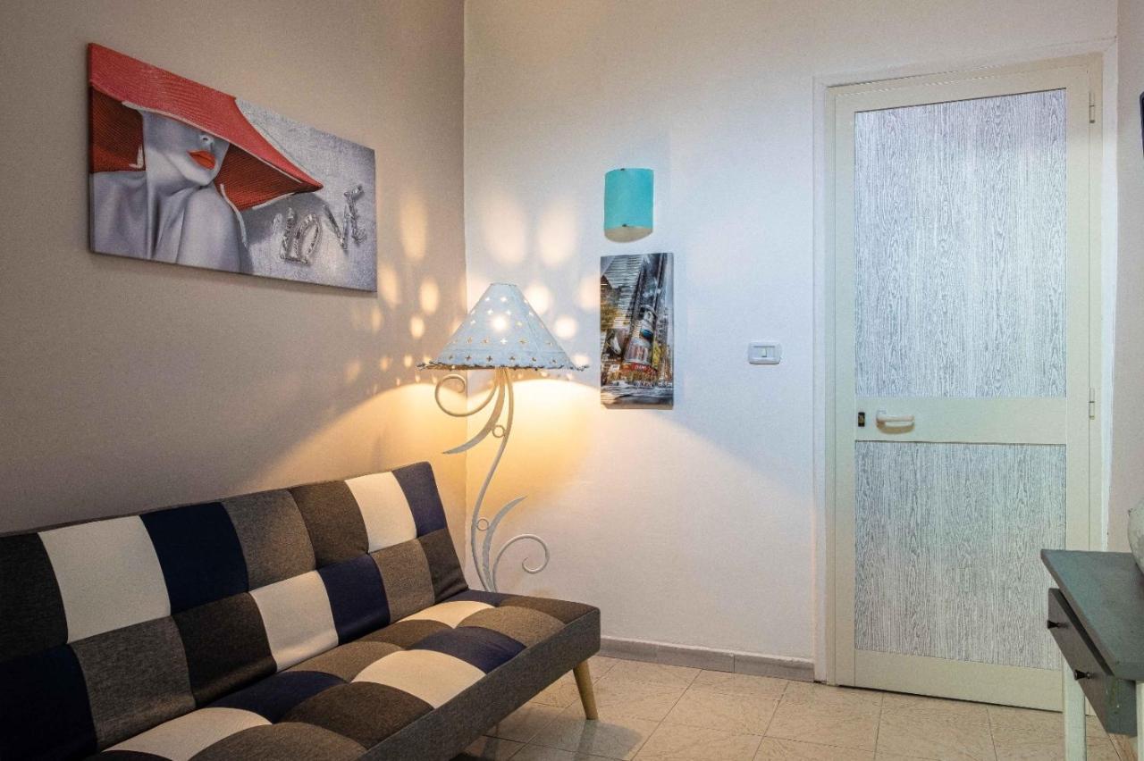 Little House Camilla Apartment Наполи Екстериор снимка